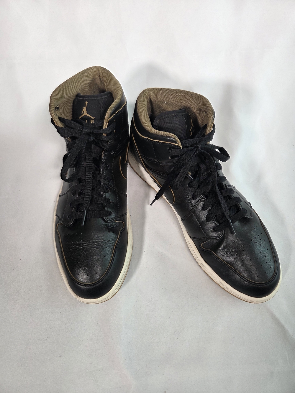 Nike Air Jordan 1 Mid ‘Black Gold’ (554724-042) - Size 12